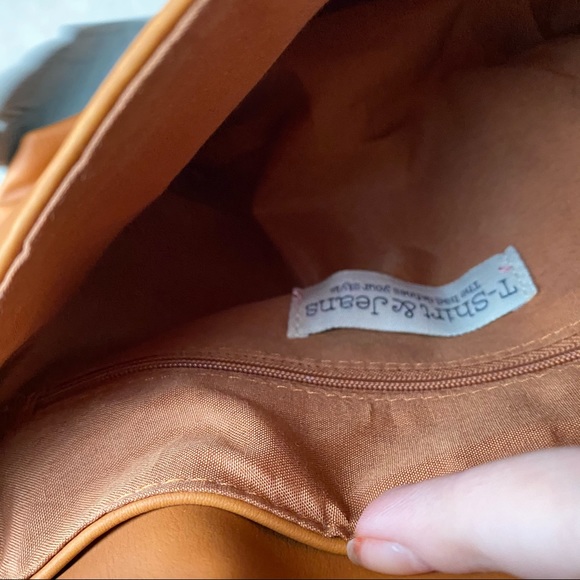 NWT T-Shirt & Jeans Bonita Flap Crossbody bag - Picture 11 of 12